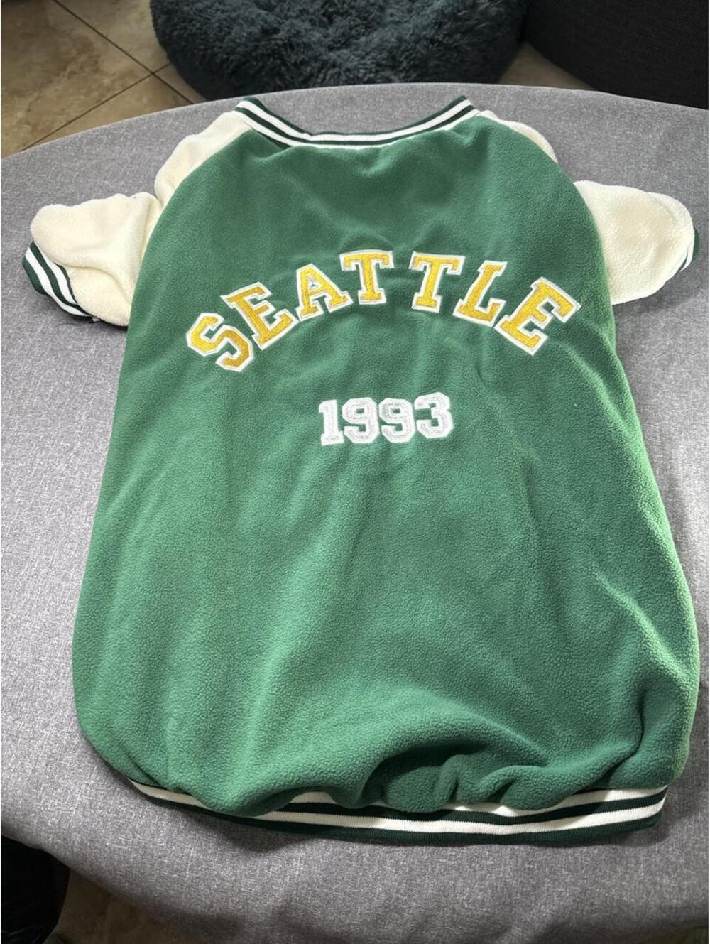 Luv Mojo Seattle 1993 green & Dog Jacket Size XXXL NWT